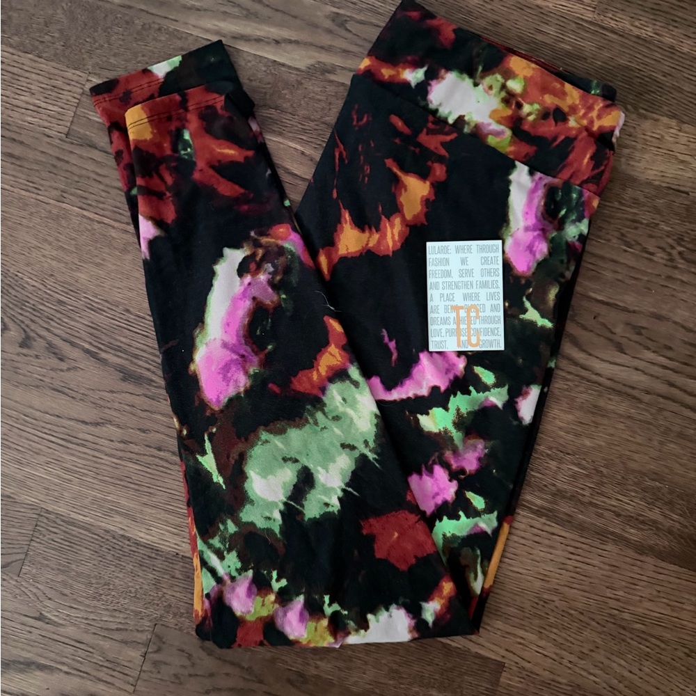 Lularoe Vibrant Tie-Dye Leggings